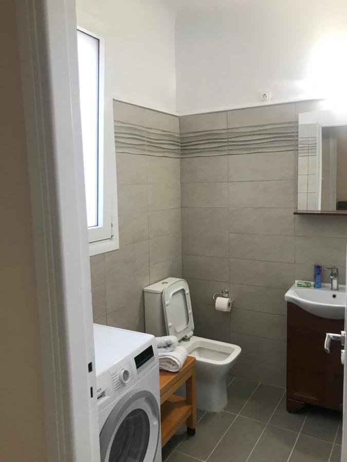 Quiet Bright Just Renewed Top Floor At Lycabetous Atenas Exterior foto